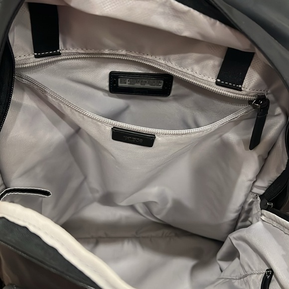TUMI VOYAGEUR Halsey Backpack - Picture 11 of 12